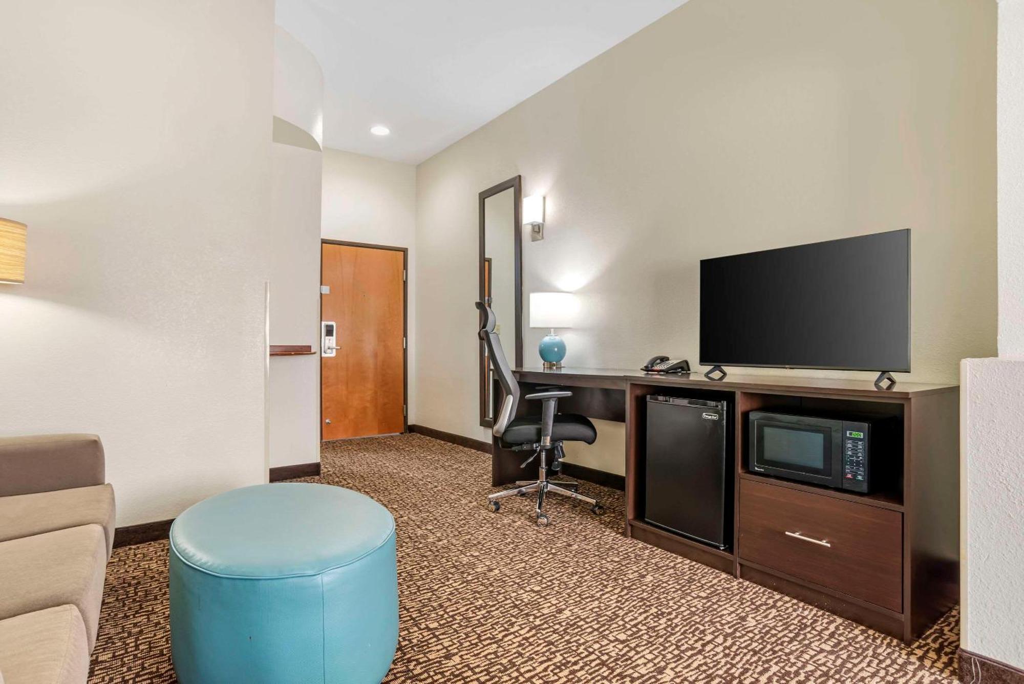 Sleep Inn & Suites Montgomery East I-85 Bagian luar foto